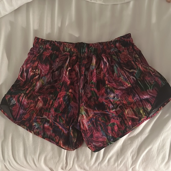Lululemon “hotty hot” shorts, 4” - Picture 2 of 2